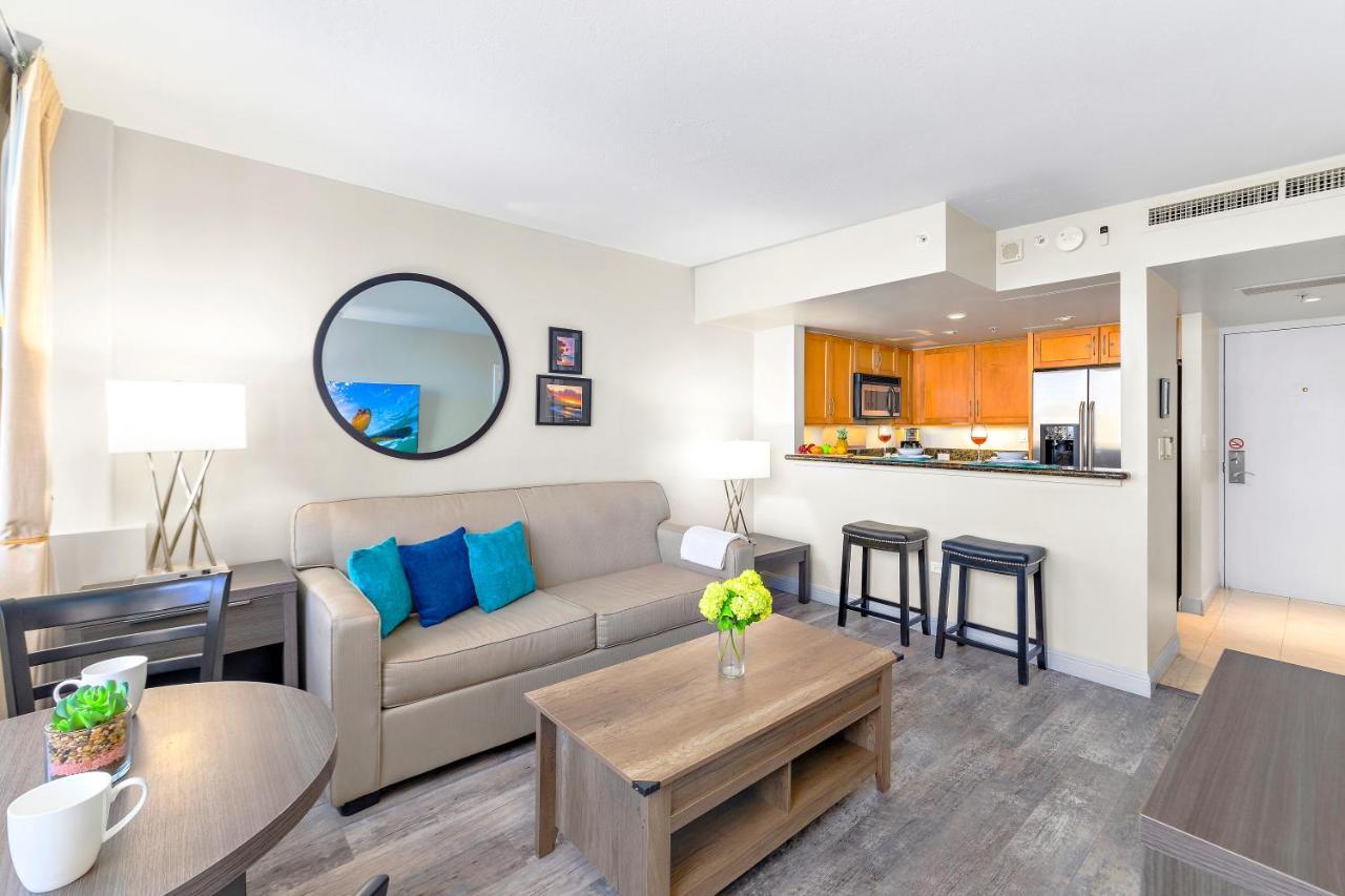Renovated With City View At Aqua Palms Waikiki Honolulu Eksteriør billede