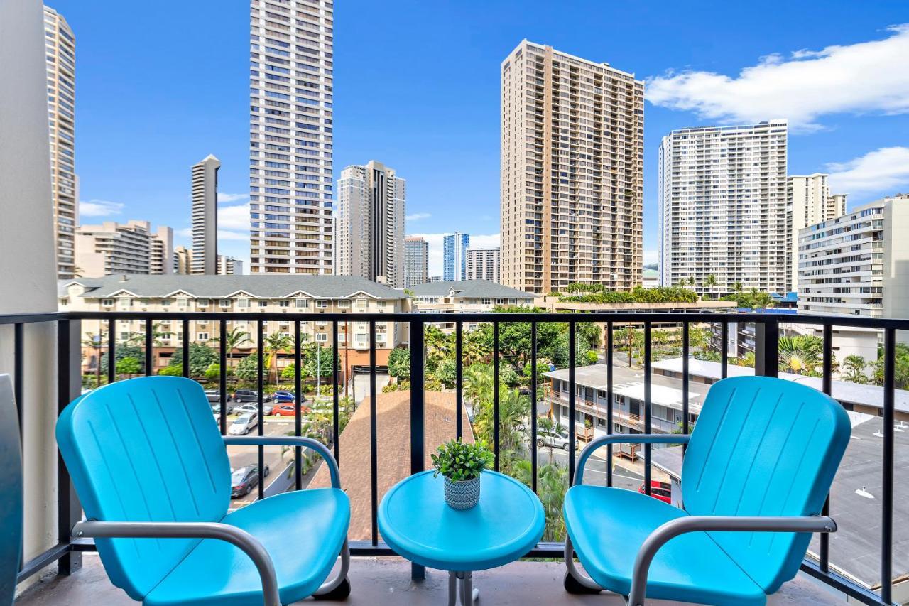 Renovated With City View At Aqua Palms Waikiki Honolulu Eksteriør billede