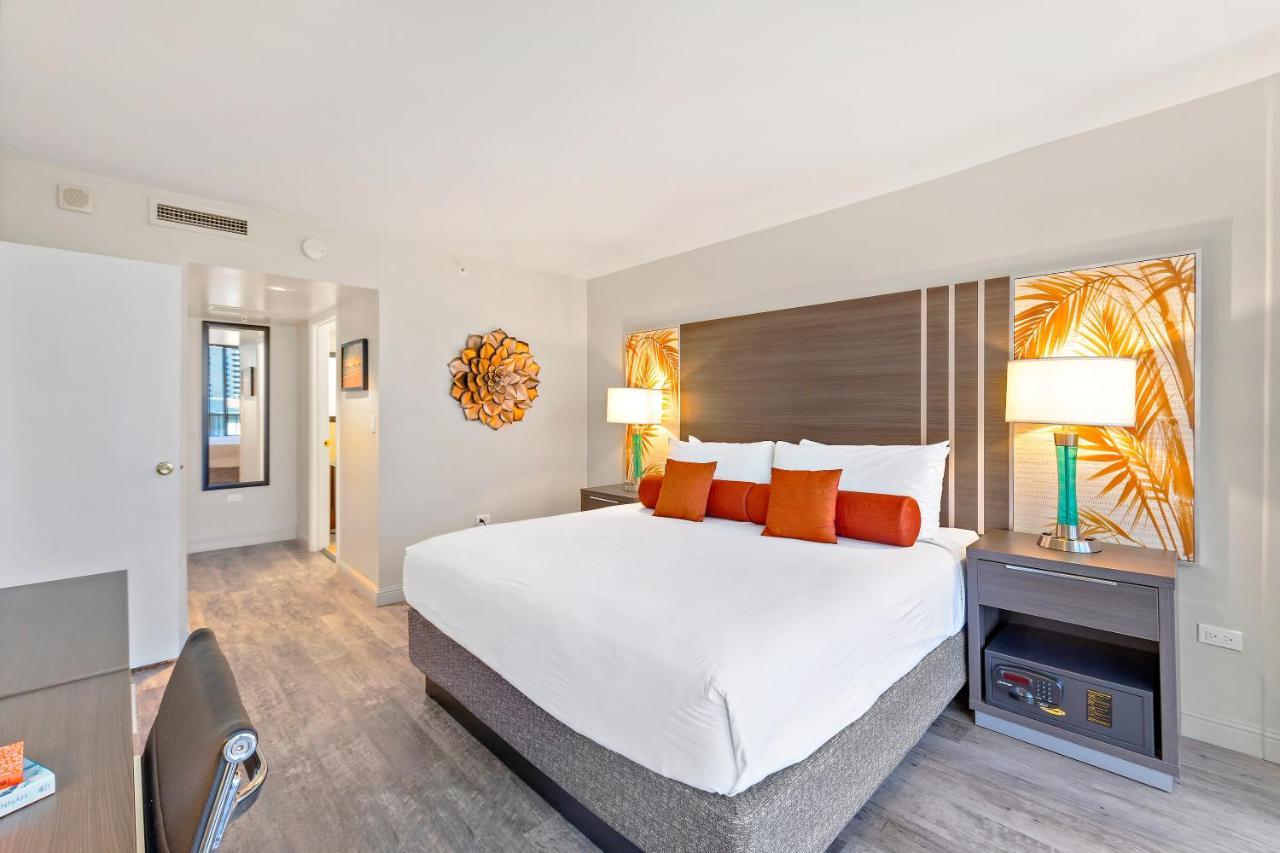Renovated With City View At Aqua Palms Waikiki Honolulu Eksteriør billede