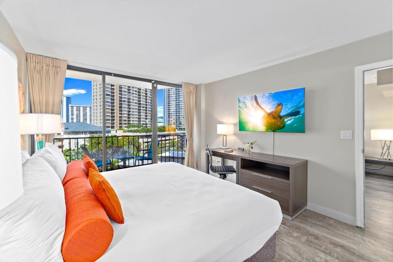 Renovated With City View At Aqua Palms Waikiki Honolulu Eksteriør billede