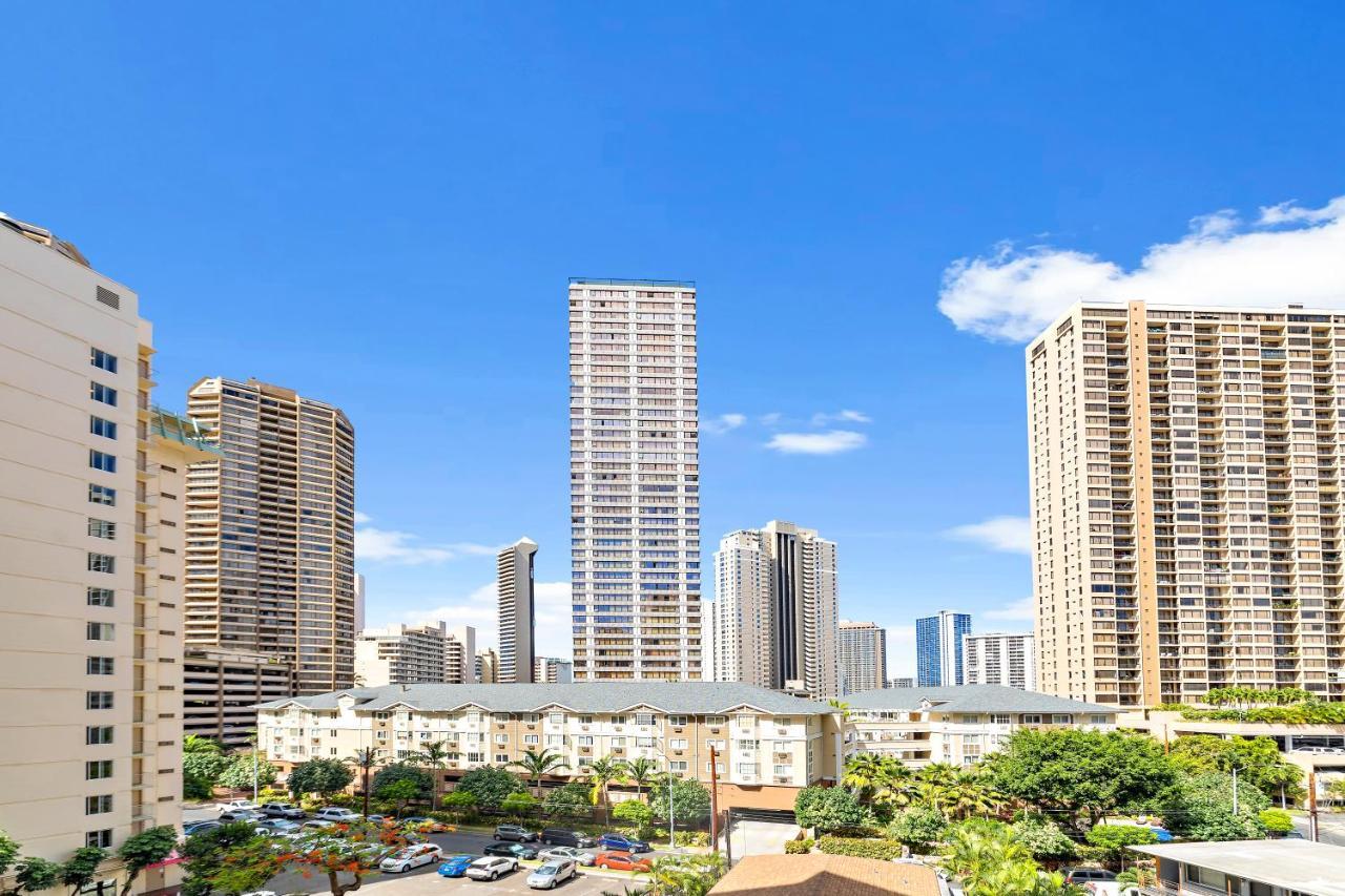 Renovated With City View At Aqua Palms Waikiki Honolulu Eksteriør billede